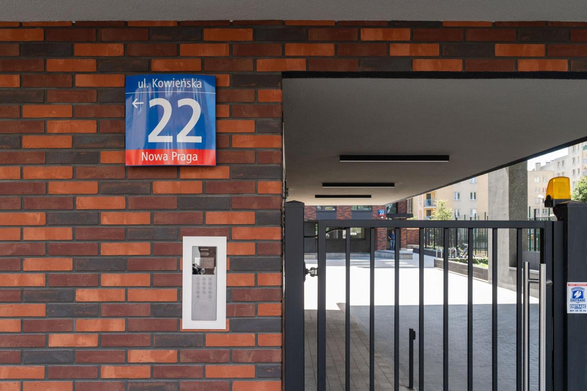 Lineburg Villa Apartments Варшава Екстериор снимка