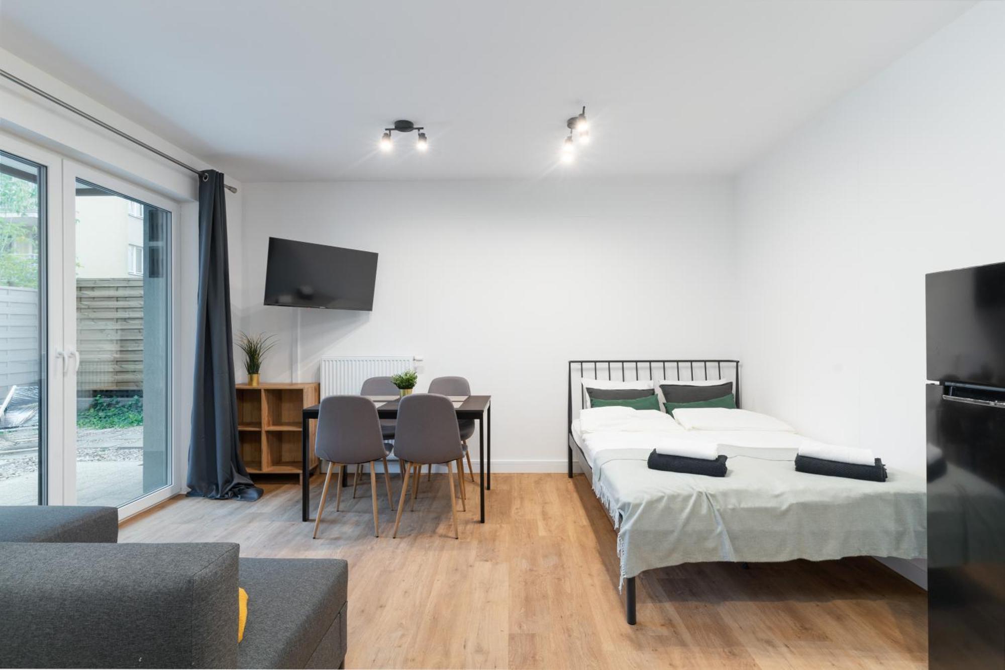 Lineburg Villa Apartments Варшава Екстериор снимка