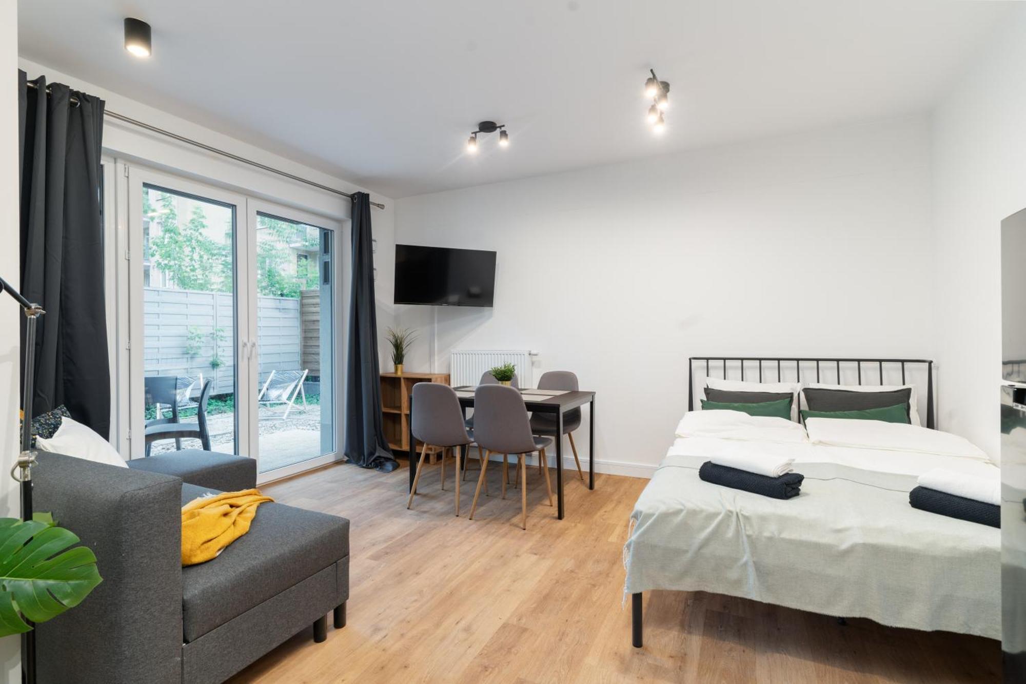 Lineburg Villa Apartments Варшава Екстериор снимка