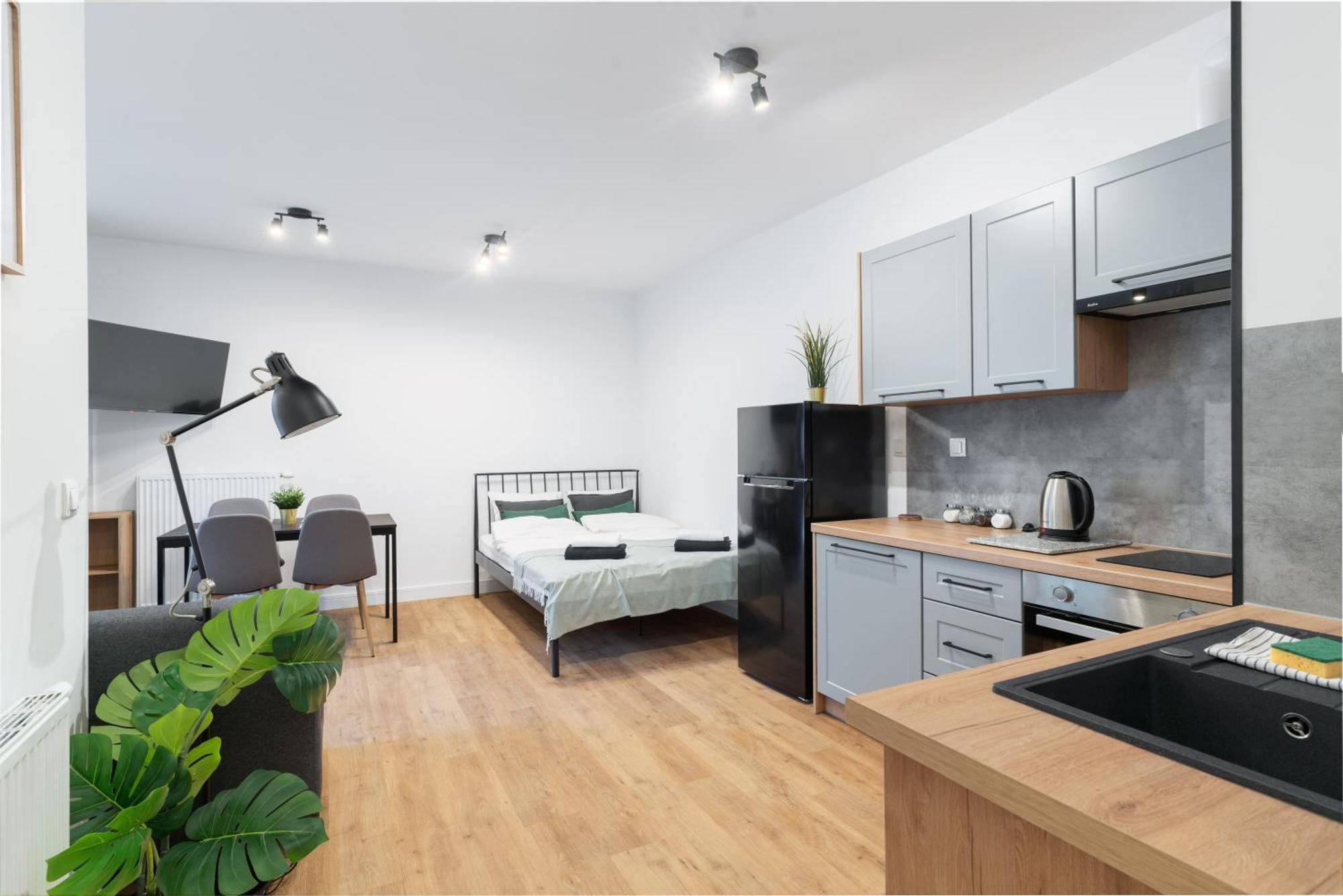 Lineburg Villa Apartments Варшава Екстериор снимка