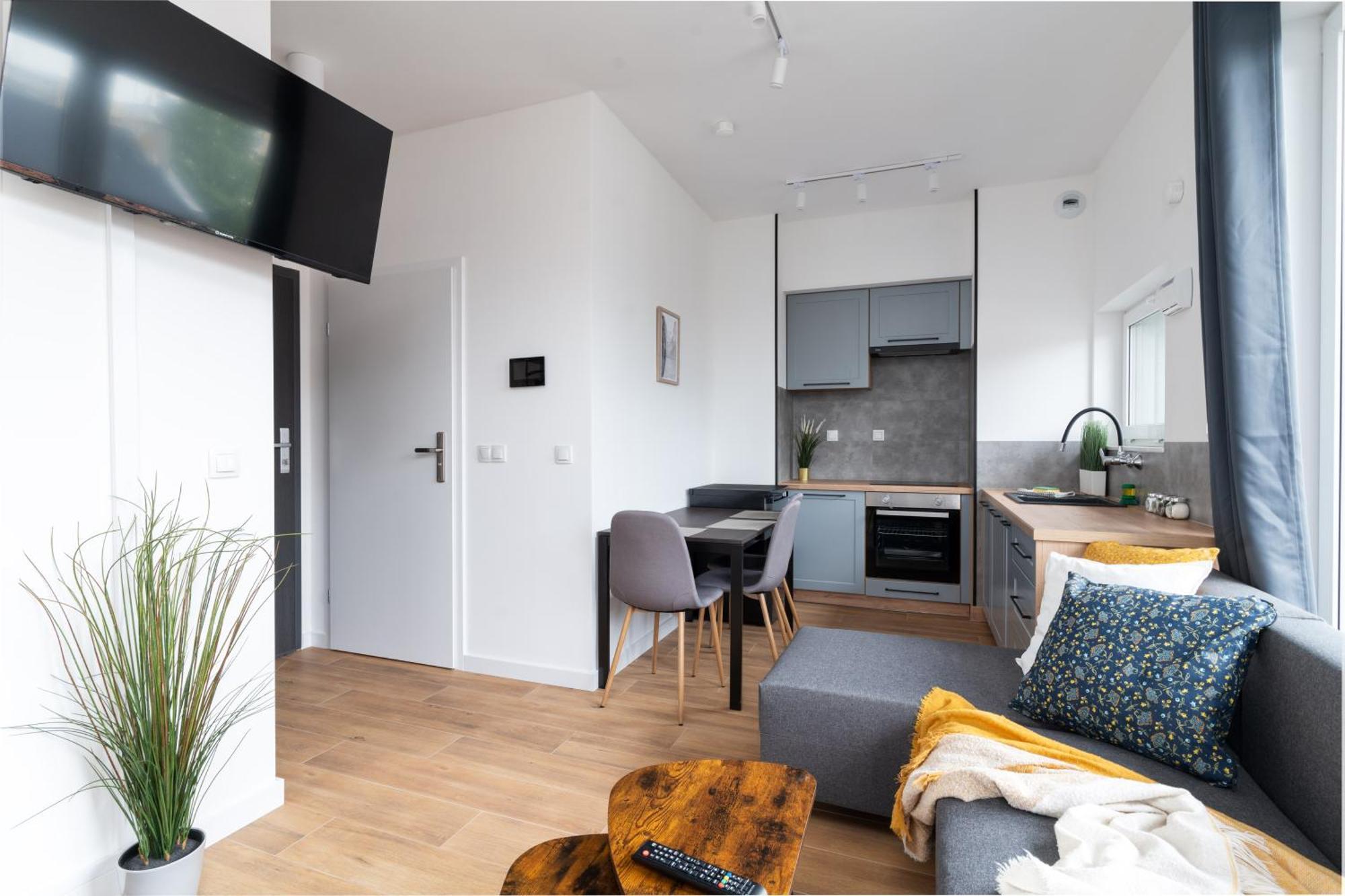 Lineburg Villa Apartments Варшава Екстериор снимка