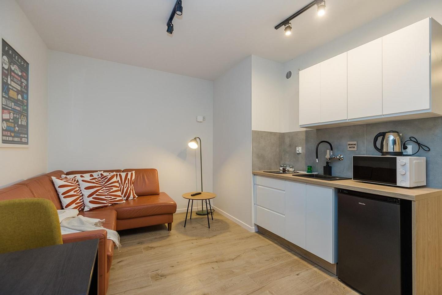 Lineburg Villa Apartments Варшава Екстериор снимка