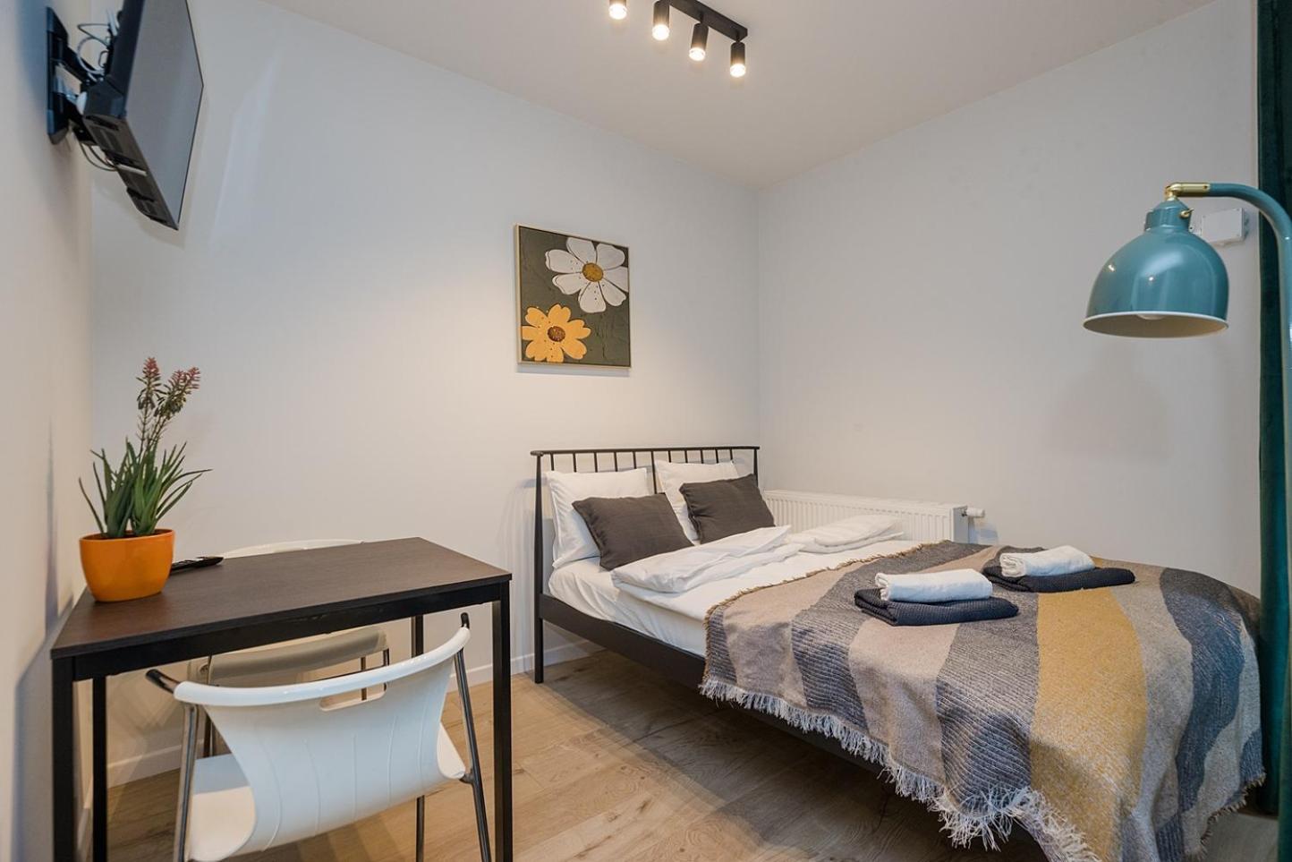 Lineburg Villa Apartments Варшава Екстериор снимка