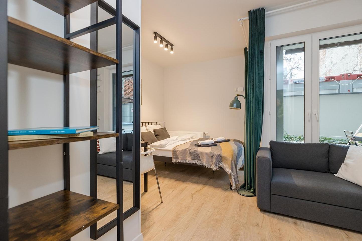 Lineburg Villa Apartments Варшава Екстериор снимка