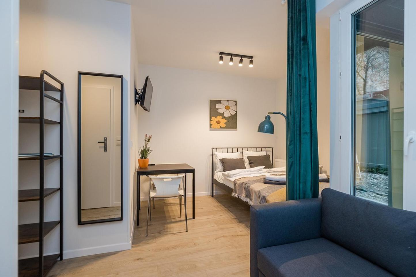 Lineburg Villa Apartments Варшава Екстериор снимка