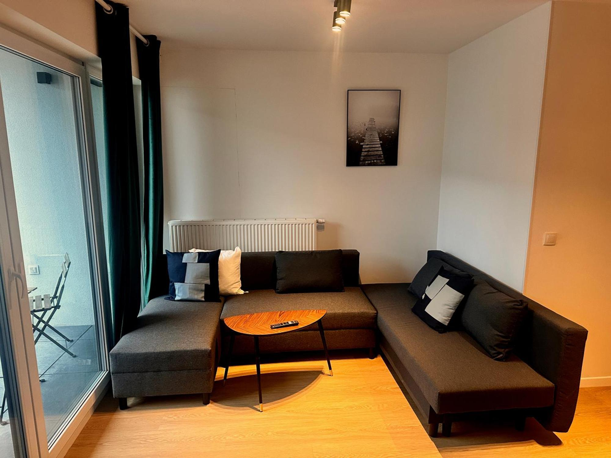 Lineburg Villa Apartments Варшава Екстериор снимка