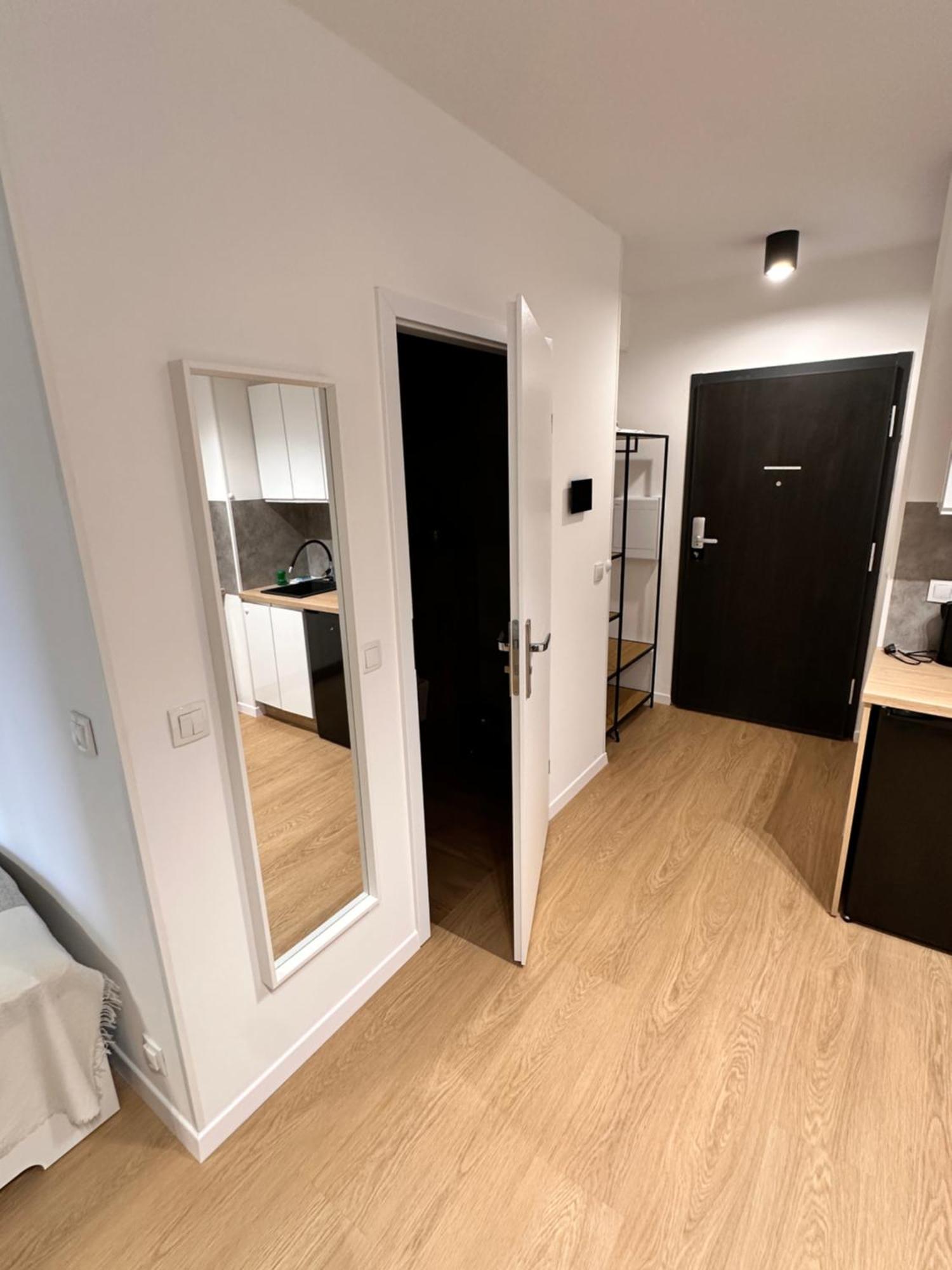 Lineburg Villa Apartments Варшава Екстериор снимка